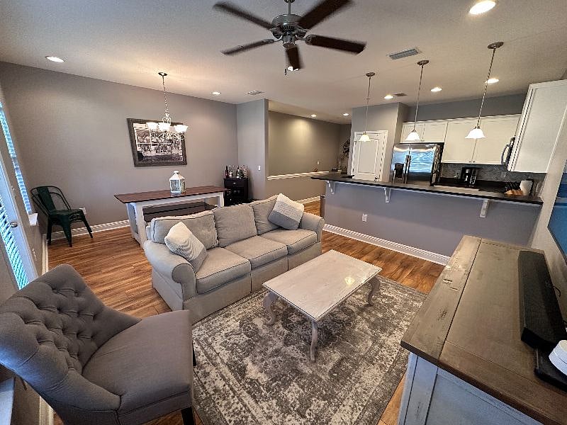 Furnished Finder property 572319_1 photo 15