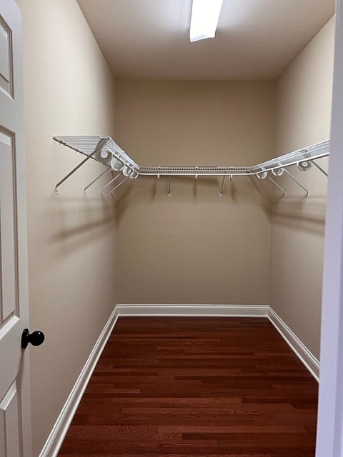 2nd bedroom XL closet