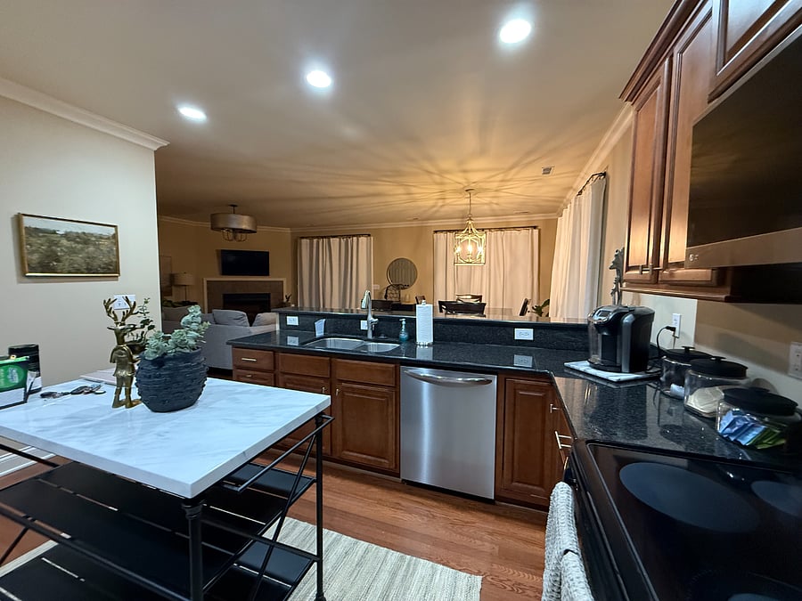 Furnished Finder property 572329_1 photo 5