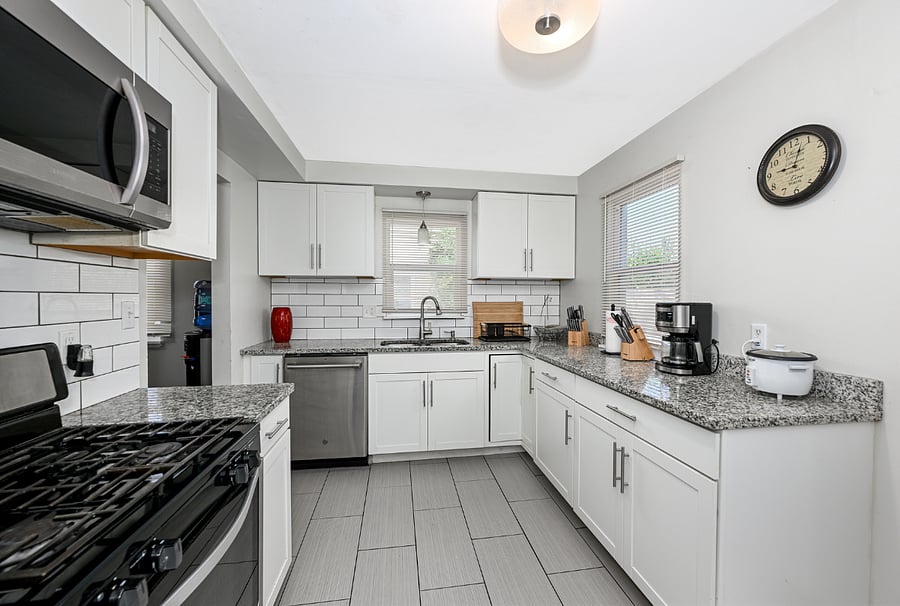 Furnished Finder property 572359_1 photo 15