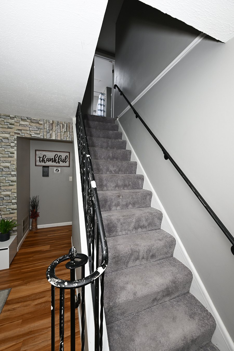 Furnished Finder property 572359_1 photo 18