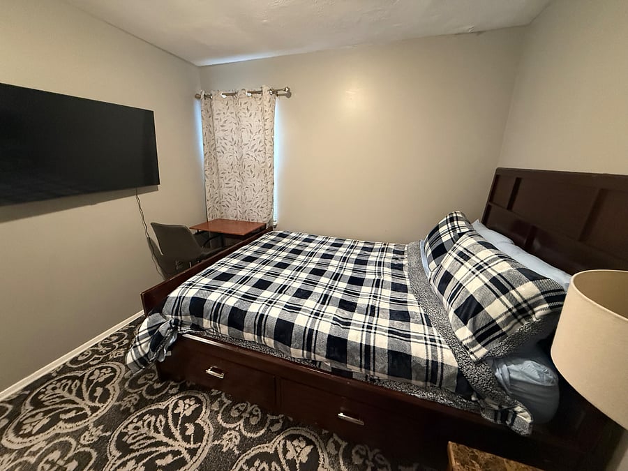 Furnished Finder property 572359_1 photo 24
