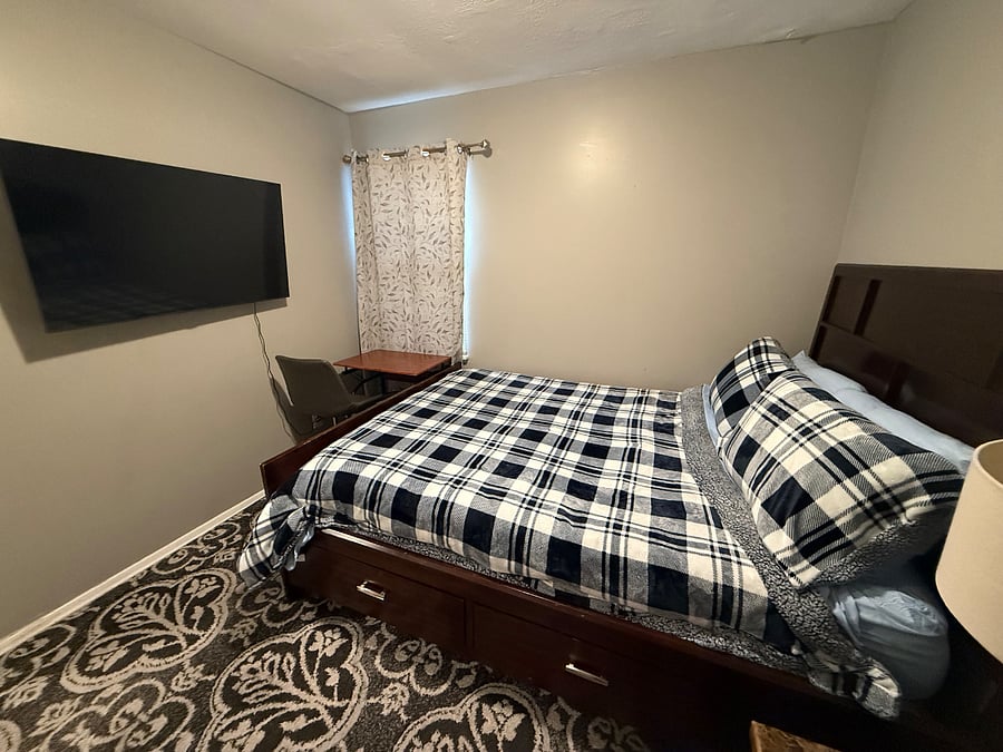 Furnished Finder property 572359_1 photo 25