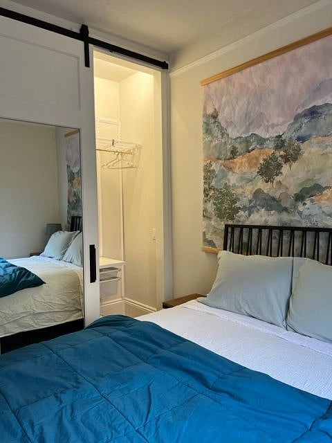 Bedroom Queen Bed