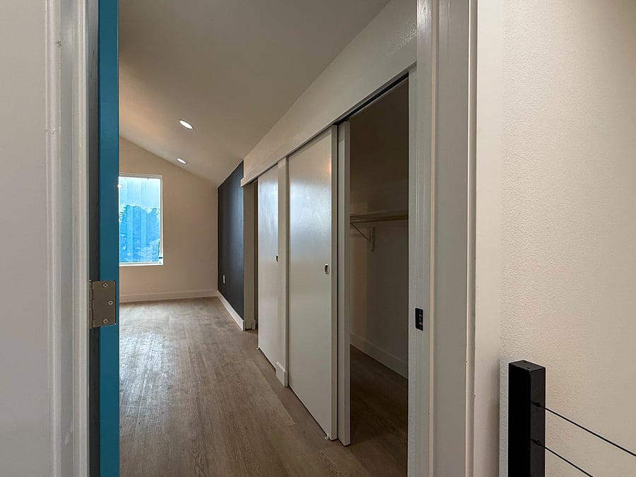 Furnished Finder property 572365_1 photo 17