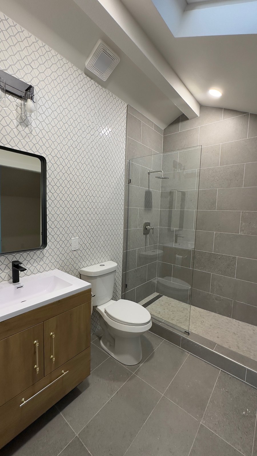Furnished Finder property 572365_1 photo 37