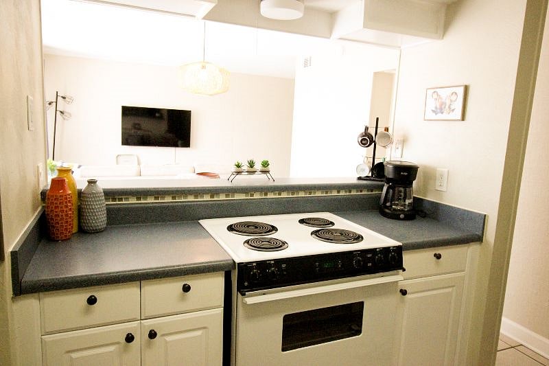 Furnished Finder property 572376_1 photo 6