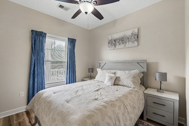 Furnished Finder property 572400_1 photo 13