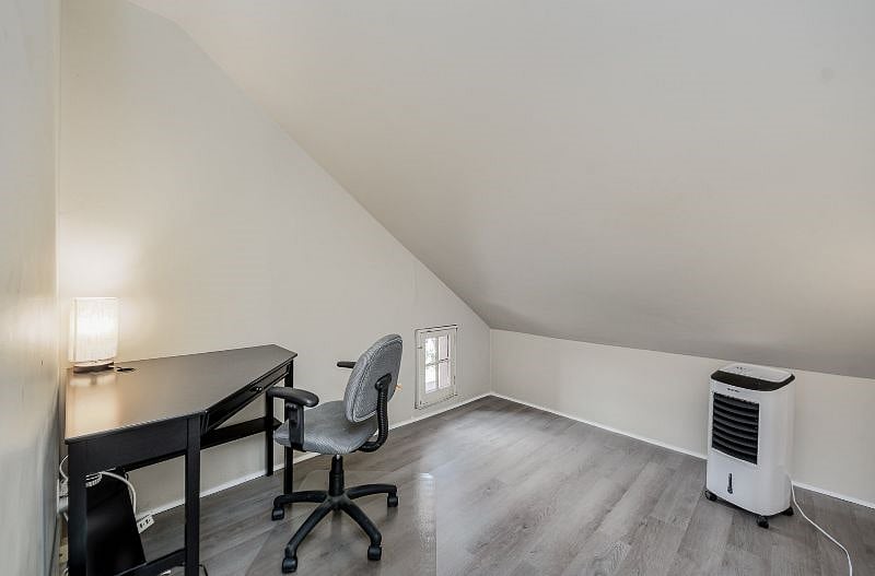 Furnished Finder property 572402_1 photo 9