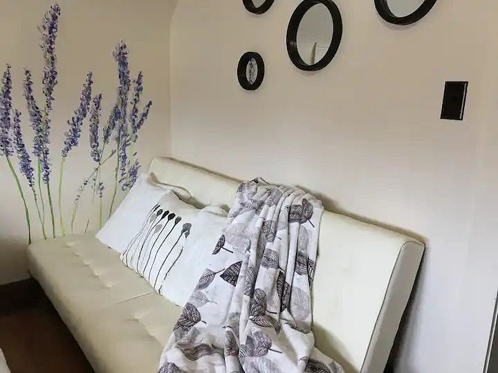 Furnished Finder property 572431_1 photo 3