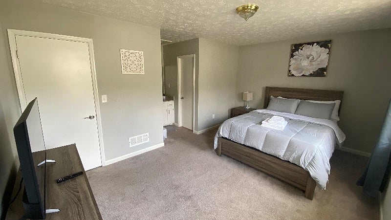 Furnished Finder property 572432_1 photo 9