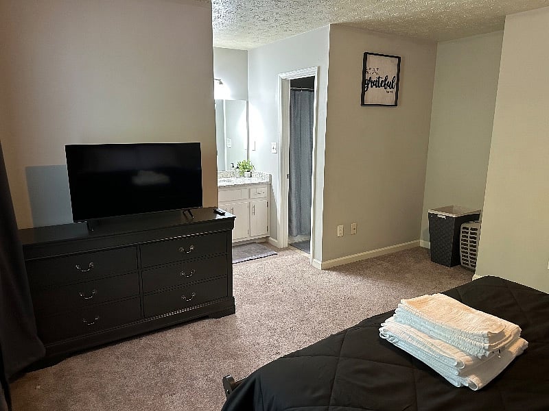 Furnished Finder property 572432_1 photo 14