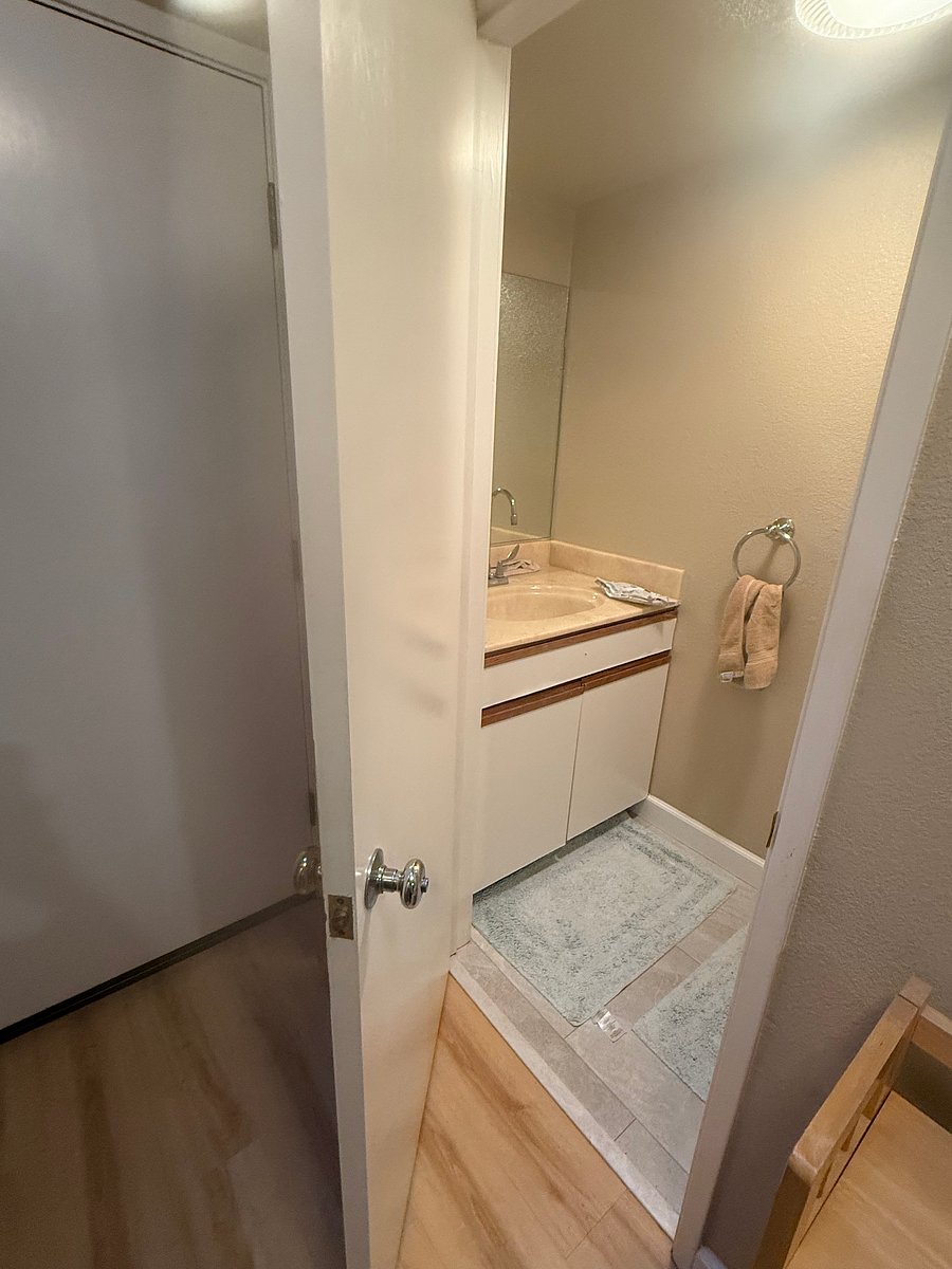 Furnished Finder property 572470_1 photo 12