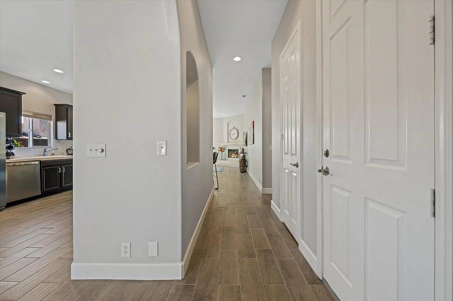 Furnished Finder property 572509_1 photo 9