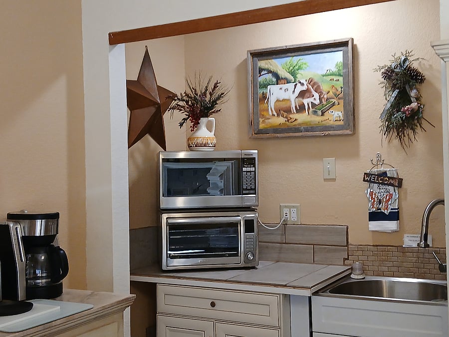 Furnished Finder property 572511_1 photo 5