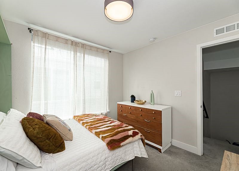 Furnished Finder property 572538_1 photo 7