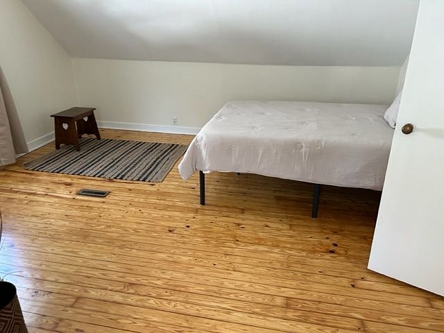 Bedroom 3, Queen size Bed