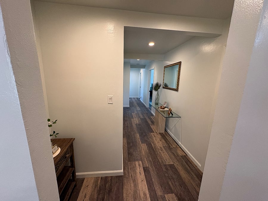 Furnished Finder property 572553_1 photo 9