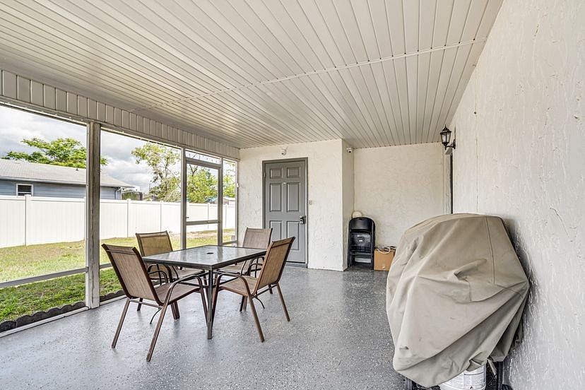 Furnished Finder property 572612_1 photo 21