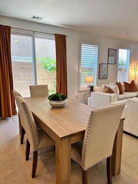 Furnished Finder property 572617_1 photo 3