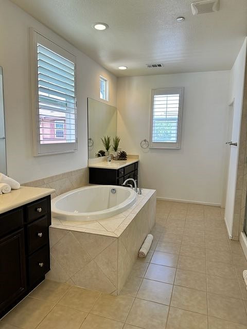 Furnished Finder property 572617_1 photo 15