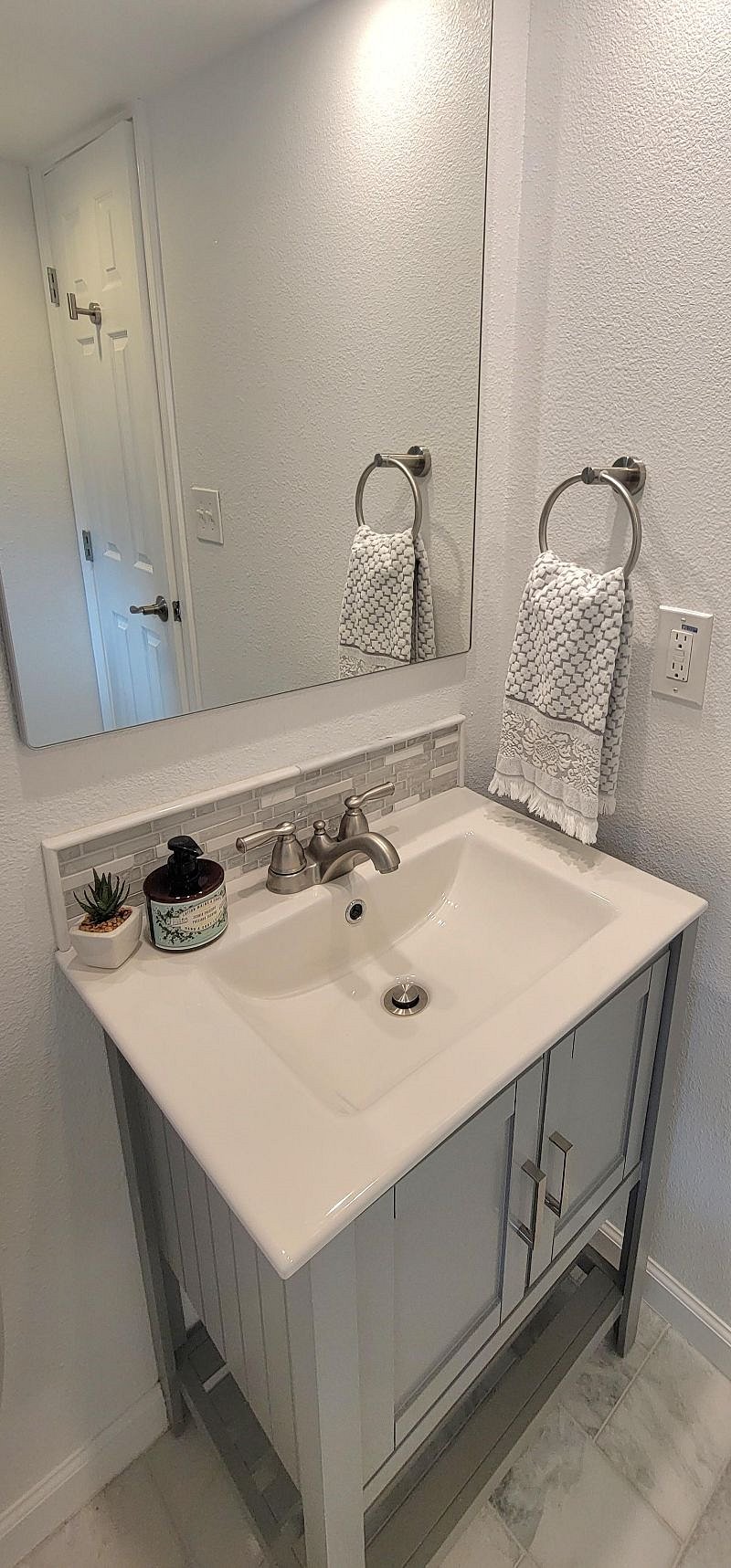 Furnished Finder property 572664_1 photo 12