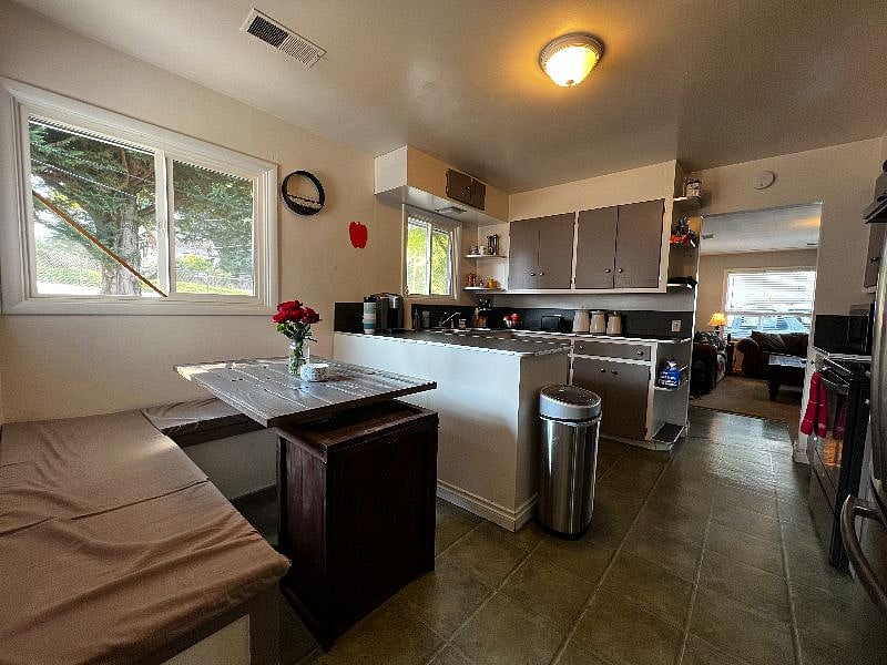 Furnished Finder property 572665_1 photo 3