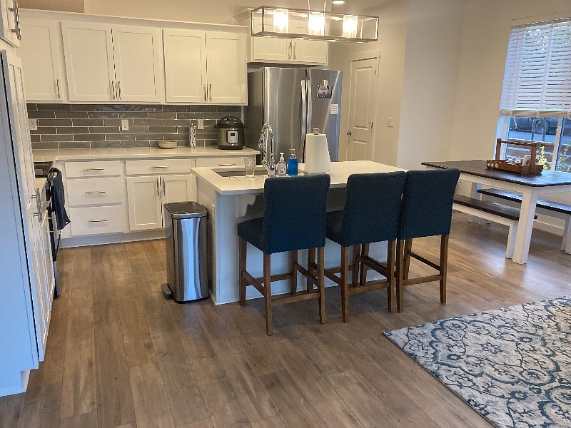 Furnished Finder property 572721_1 photo 6