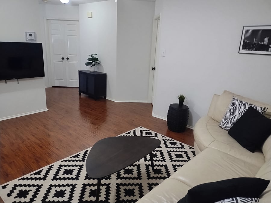 Furnished Finder property 572723_1 photo 9