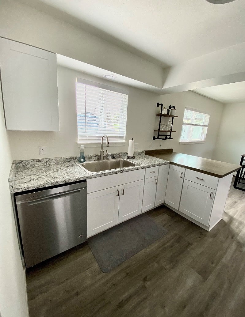 Furnished Finder property 572737_1 photo 6