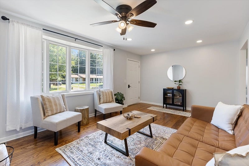 Furnished Finder property 572753_1 photo 3