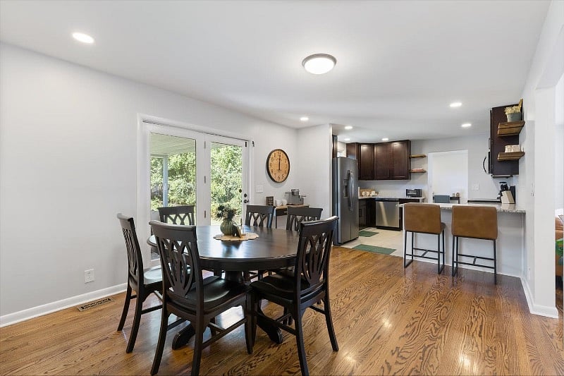Furnished Finder property 572753_1 photo 6