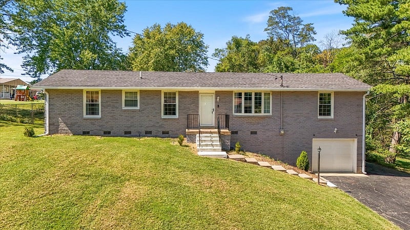 Furnished Finder property 572753_1 photo 24