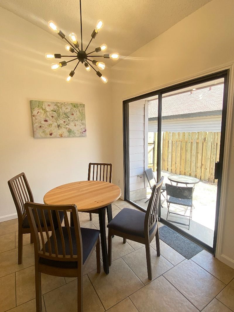 Furnished Finder property 572760_1 photo 10