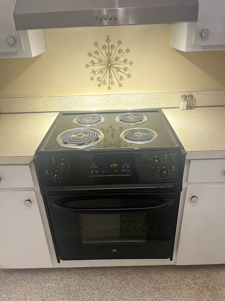 Small but mighty! This new stove may be compact, but it's got all the power you need to whip up your favorite meals. Sleek, spotless, and ready to fire up your next recipe because good things come in efficient packages.