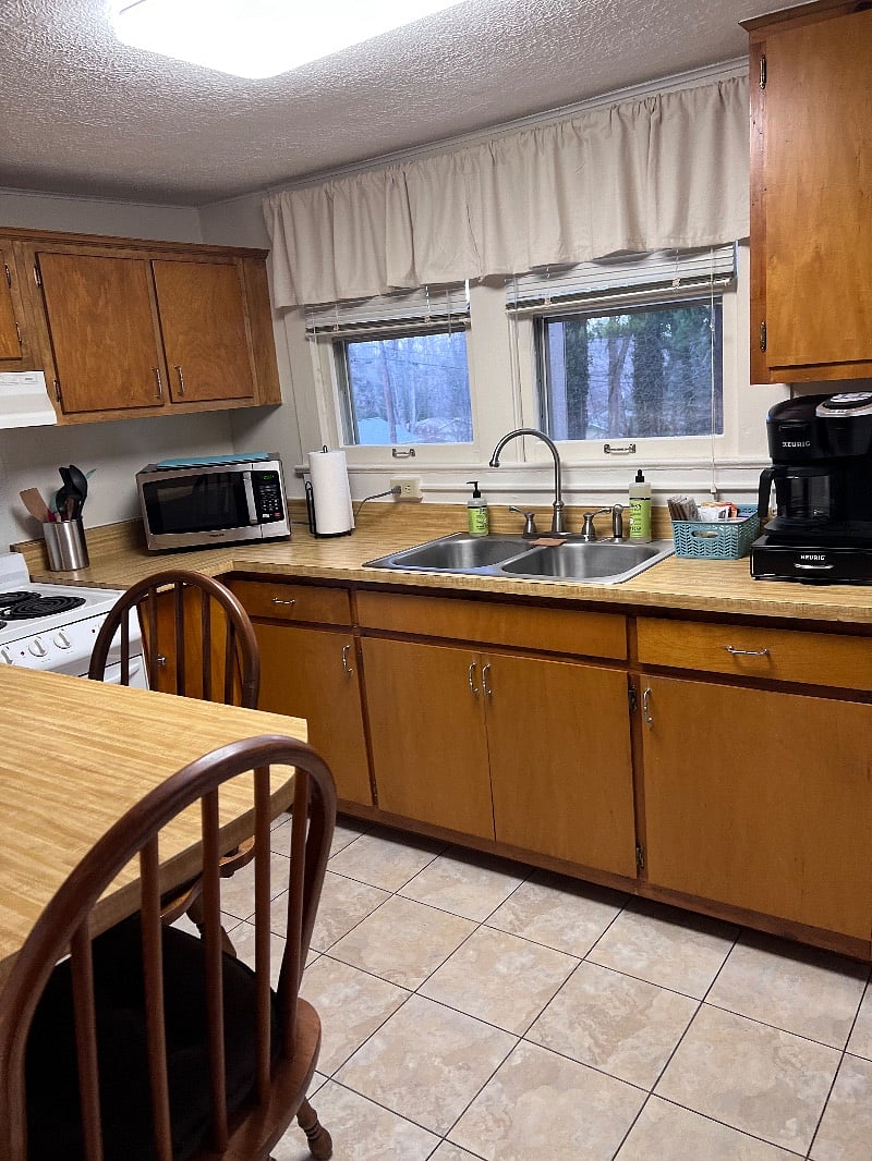 Furnished Finder property 572801_1 photo 4