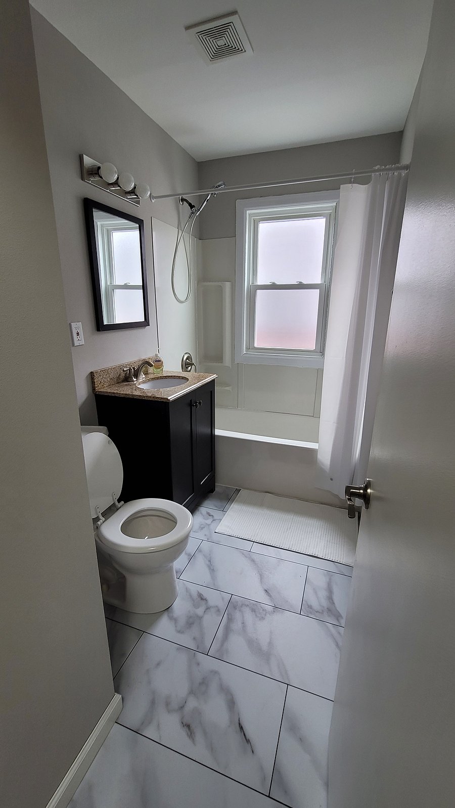 Furnished Finder property 572850_1 photo 10