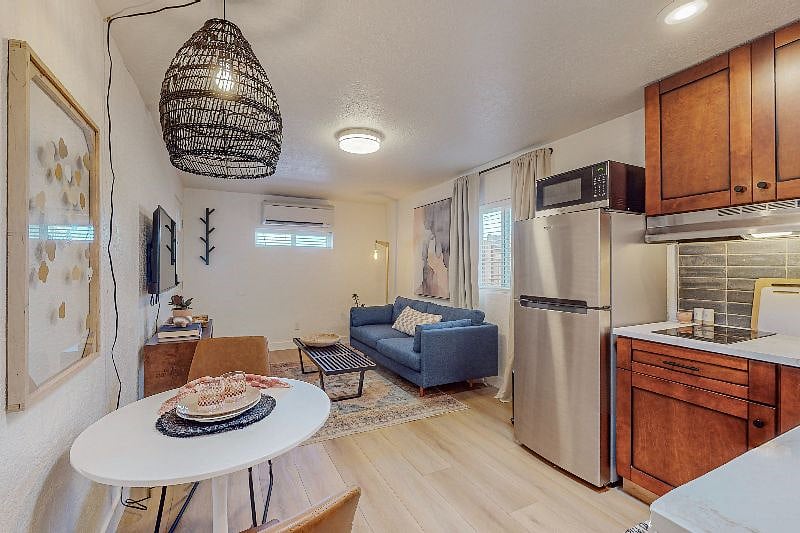 Furnished Finder property 572892_1 photo 10