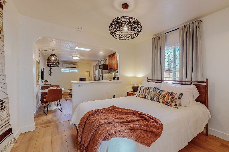 Furnished Finder property 572892_1 photo 13