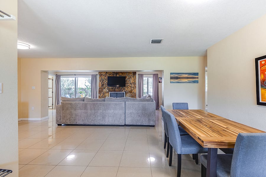 Furnished Finder property 572921_1 photo 7
