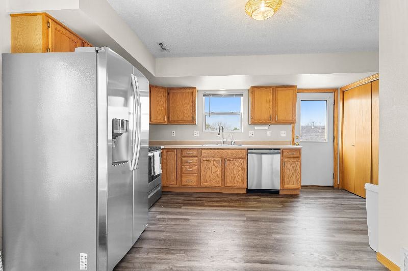 Furnished Finder property 572930_1 photo 9