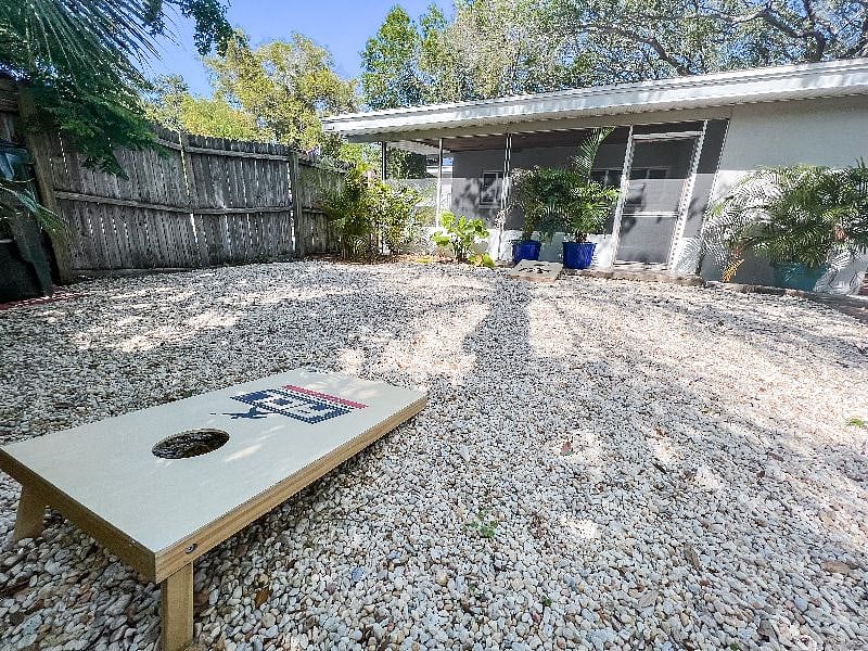 Furnished Finder property 572934_1 photo 25