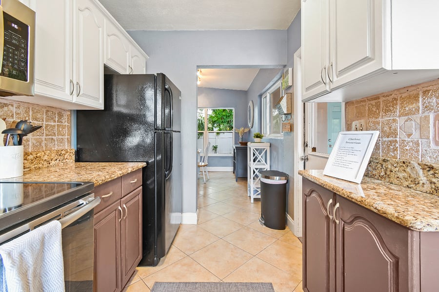Furnished Finder property 572934_1 photo 11