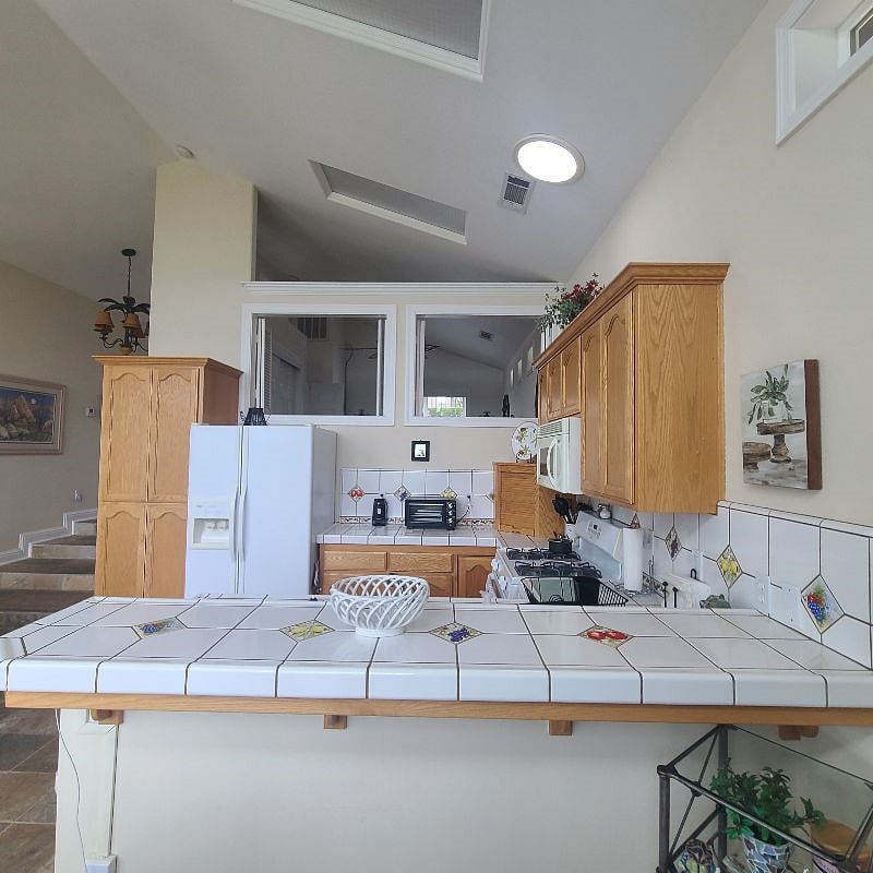 Furnished Finder property 572955_1 photo 8