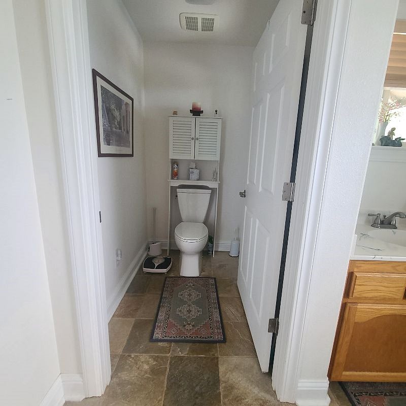 Furnished Finder property 572955_1 photo 17