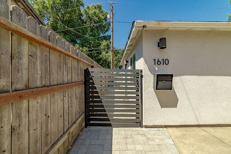 Furnished Finder property 572963_1 photo 18