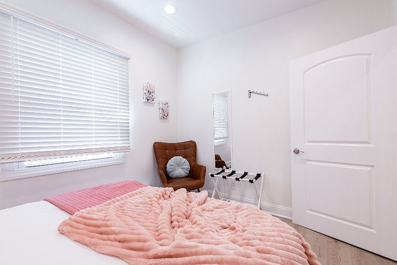 Furnished Finder property 572971_1 photo 16