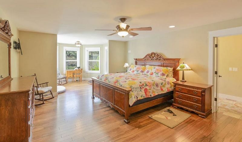 Furnished Finder property 573052_1 photo 2