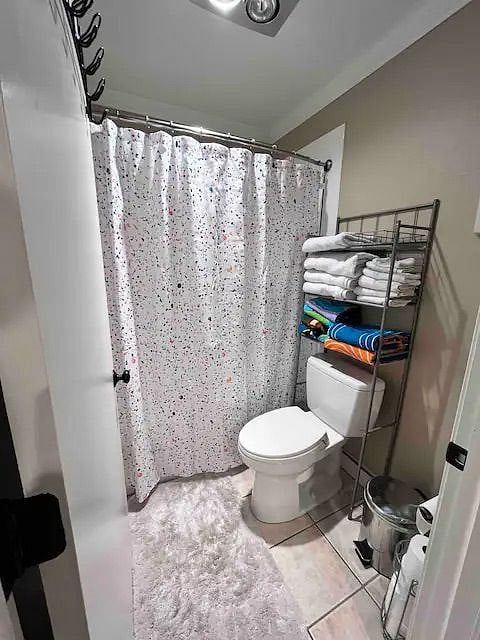 Bathroom with guest towels.
