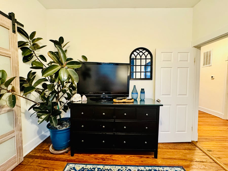 Furnished Finder property 573113_2 photo 9